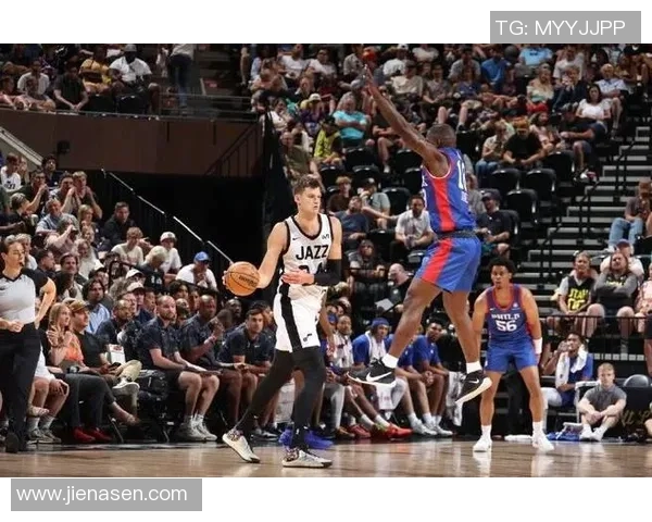 76人对阵爵士精彩比赛高清视频回顾及精彩瞬间分析 76人对阵爵士精彩比赛高清视频回顾及精彩瞬间分析