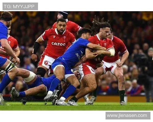 南安普敦主场迎战水晶宫双方争夺英超宝贵积分的激烈对决 南安普敦主场迎战水晶宫双方争夺英超宝贵积分的激烈对决