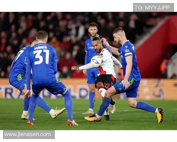 布雷达与多德勒支的精彩对决分析及赛季前景展望