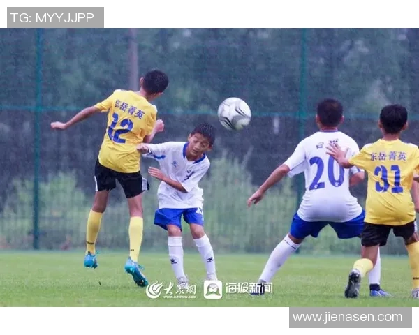 德国与阿根廷激战正酣颁奖典礼见证足球荣耀与激情 德国与阿根廷激战正酣颁奖典礼见证足球荣耀与激情